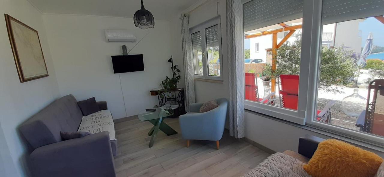 Apartment Mezaroca Rogoznica  Bagian luar foto