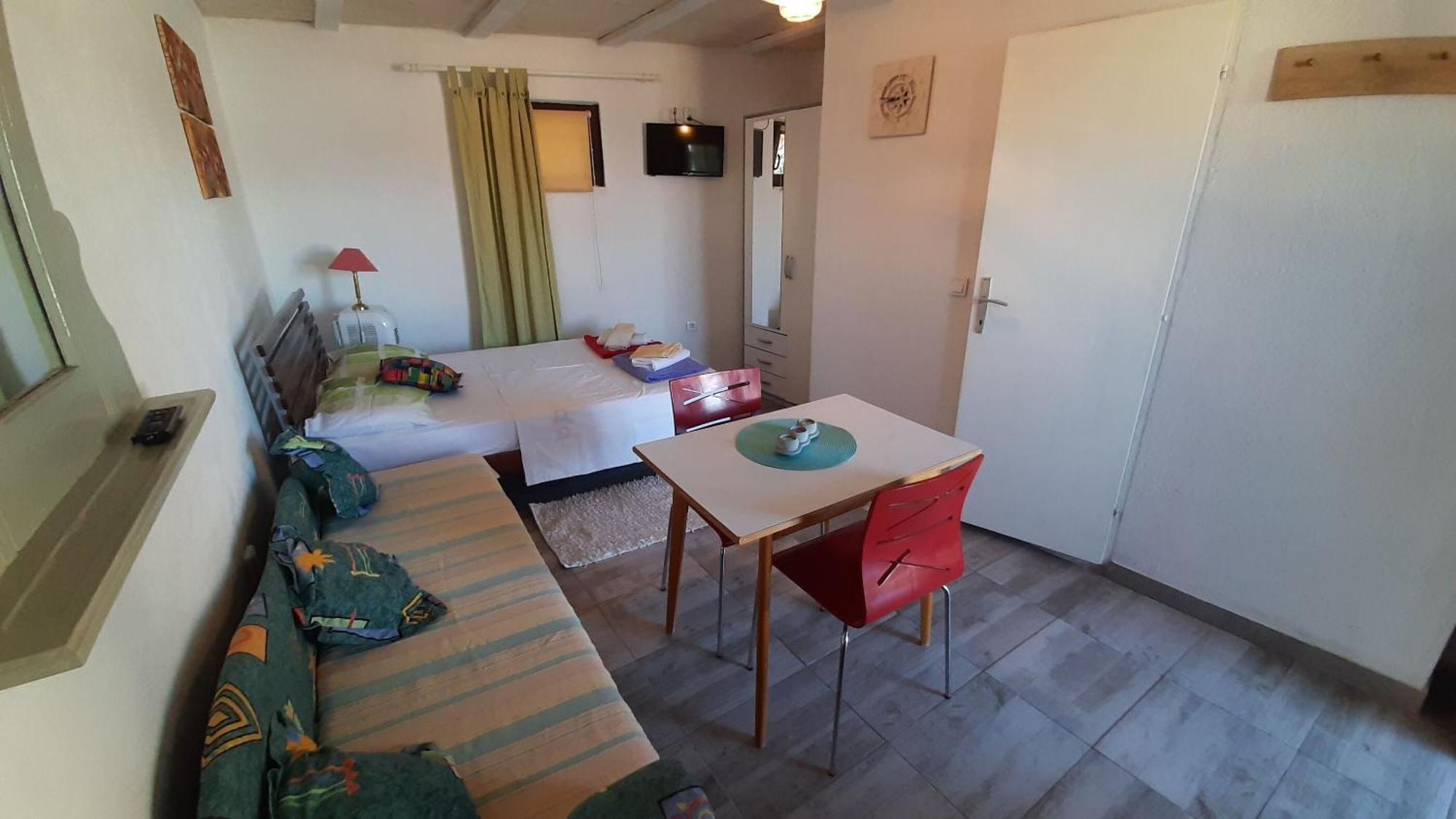 Apartment Mezaroca Rogoznica  Bagian luar foto